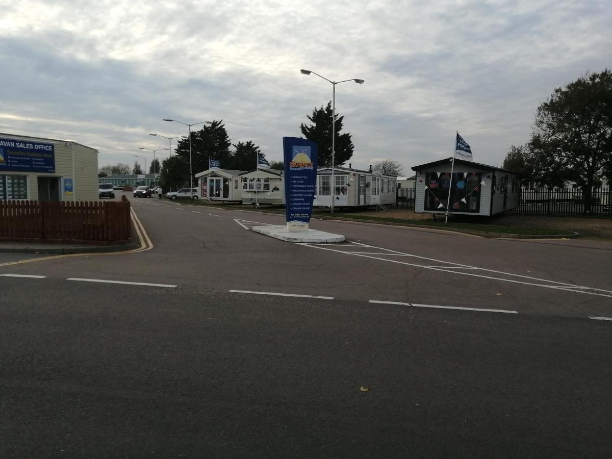 617 Seawick Hotel Jaywick Sands ภายนอก รูปภาพ