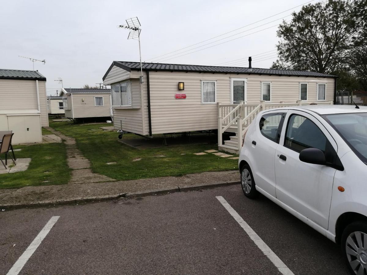 617 Seawick Hotel Jaywick Sands ภายนอก รูปภาพ