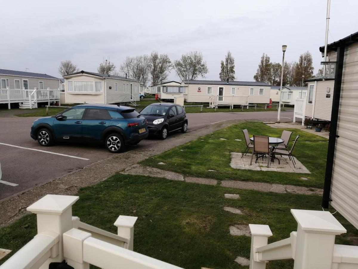 617 Seawick Hotel Jaywick Sands ภายนอก รูปภาพ