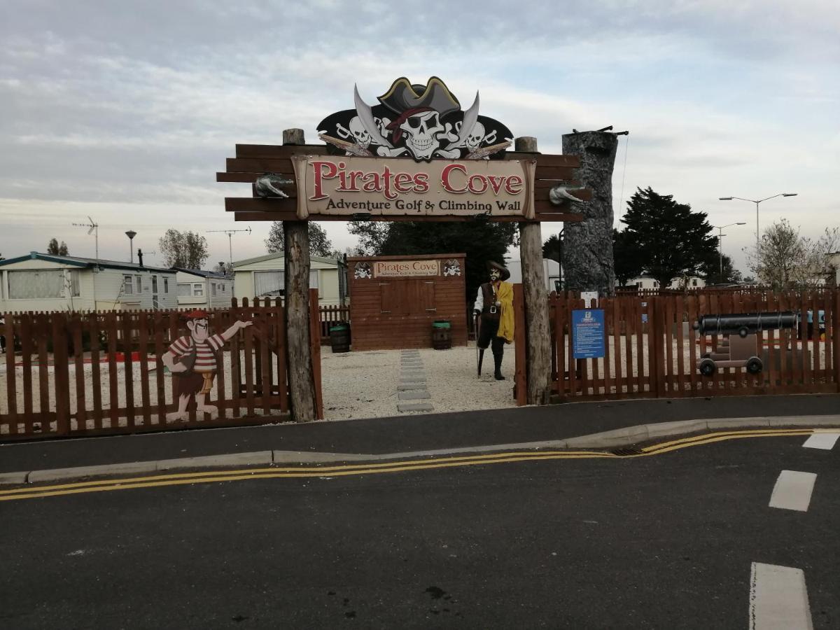 617 Seawick Hotel Jaywick Sands ภายนอก รูปภาพ